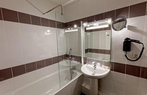 Genas Hotel | KYRIAD LYON EST - Genas Eurexpo