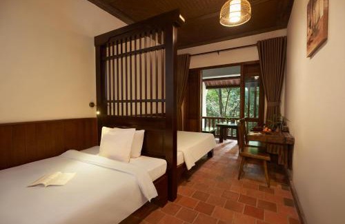 Uong Bi Hotel | Làng Nương Yên Tử (Yên Tử Village)
