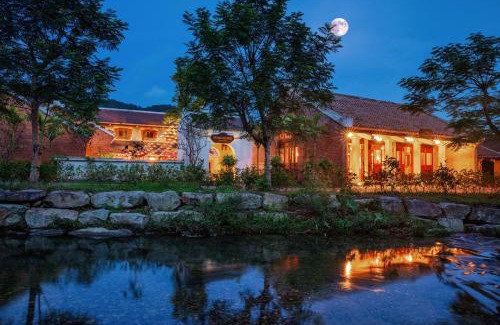 Uong Bi Hotel | Làng Nương Yên Tử (Yên Tử Village)
