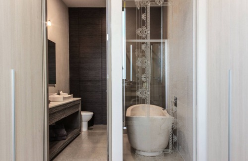 Angelopolis Bed & Breakfast | Lâviu B&B Luxe Suites