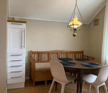 Dalsjofors Apartment | Lägenhet i sekelskiftesvilla i centrala Dalsjöfors
