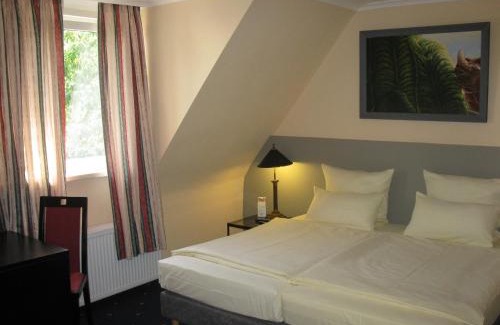 Berenbostel Hotel | Löns Hotel Garni