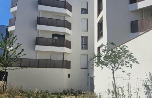 Pierrefitte-sur-Seine Apartment | L'ébène de Pierrefitte, proche de Paris
