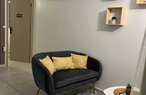 Saint-Claude Apartment | L'écrin apartment