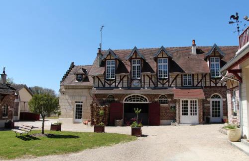Vieux-Moulin House | L'écurie de Vieux-Moulin