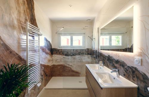 La Ferte-Gaucher Apartment | L'élegant, climatisé et rénové - Appart'hôtel Chez MV