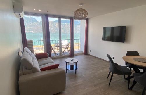 Tresserve Apartment | L'ÉTOILE AZ - vue lac - Sauna privé