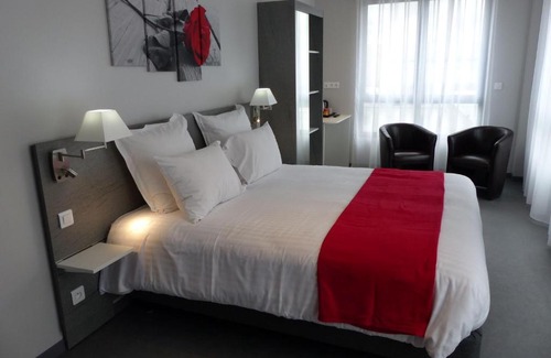 Nazelles-Negron Hotel | L'AEROGARE Amboise