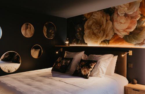 Clisson Apartment | L'alcôve Clisson-Love room- Gîte Romantique-SPA