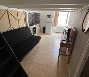 Vias Apartment | L appartement de NOLY 4 couchages TV wifi