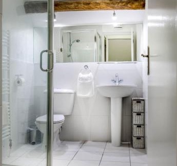 Cussay House | L'Arc de Charme