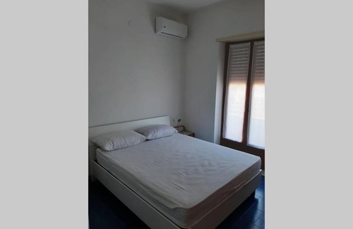 Ardore Marina Apartment | L'ATTICO DI LELLA