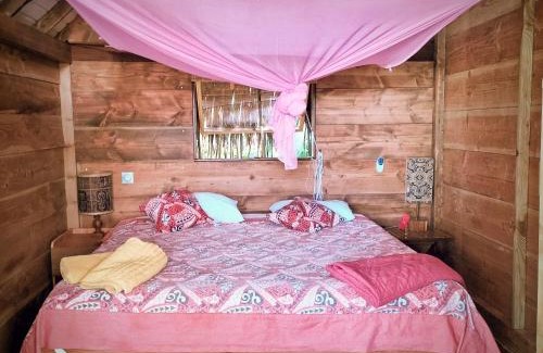 Teahupoo Ski Chalet | L'Auberge Polynésienne