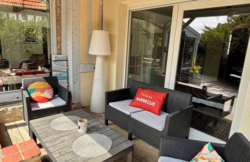Merville-Franceville-Plage House | L'Echo des pins, 7 mins walk from Merville Franceville beach
