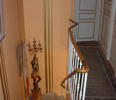 Montpeyroux Bed & Breakfast | L Echarpe d Iris