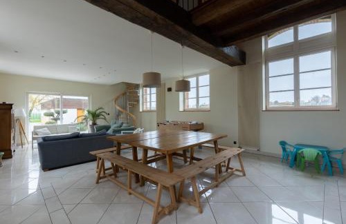 Teille Villa | L'Ecolière - Villa Piscine Chauffée - Rêve au Mans