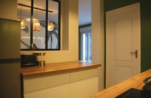 Arras Apartment | L'eden Chic- Balnéo-jardin-parking Gratuit, à Deux pas de la Carrière Wellington