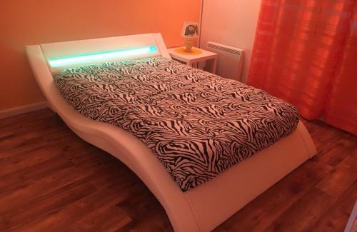 Quartier Centre Ville Apartment | l'ESCALE à 50 m de la gare de viry chatillon