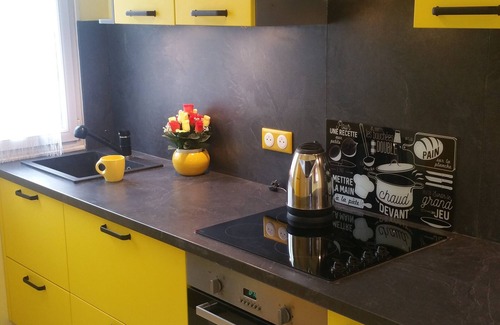 Quartier Centre Ville Apartment | l'escale 50 m from viry chatillon station