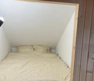 Enghien Apartment | L'escale
