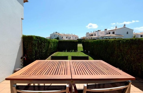 Torroella de Montgri House | L Estartit: HOUSE WITH POOL 150M FROM THE IDEAL BEACH FAMILIES SEA VIEWS