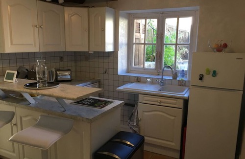 La Roche-Posay House | L'évidence * Atypical house of 60m² with private interior courtyard