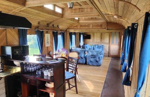 Sierville House | L'Express Voiture-Salon n°14630