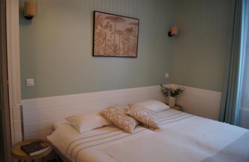 Saint-Arnoult-en-Yvelines Hotel | L'Harmony