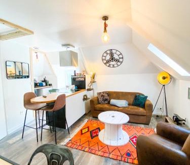 Guingamp Apartment | L’INDUSTRIEL en centre ville sur rive du TRIEUX