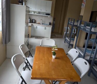 Buhangin Hostel | L'islo INN