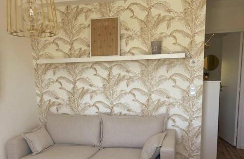 Bruz Apartment | L'Or Miroir - Madame Conciergerie