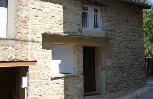 Saint-Rome-de-Tarn House | l'oustalou: house located 18 km from Millau in the village of St Rome de Tarn
