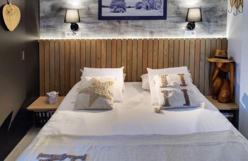 Aumont-Aubrac House | L'Oustalou - Suite de 19m² aux portes de l'Aubrac