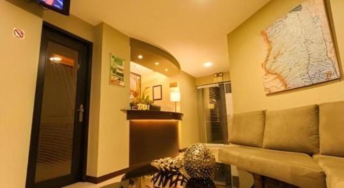 Tarlac Hotel | L Square Hotel