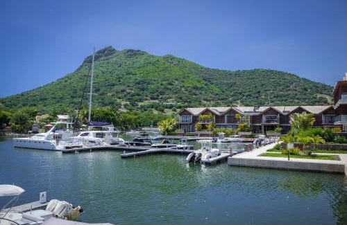 Black River Apartment | La Balise Marina by Horizon Holidays