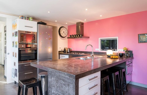Saint-Didier-au-Mont-d'Or Villa | La Belle Etoile - Convivial house with a relaxed holiday atmosphere