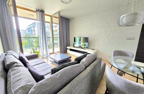 City Centre Apartment | LA BELLE SUITE near Old Town & Kazimierz UNDERGROUND GARAGE INCLUDED