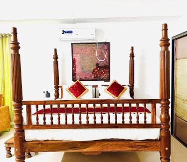 Sahakar Nagar Hotel | La Bendición