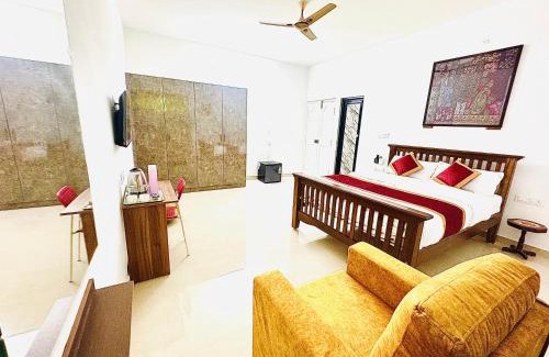 Sahakar Nagar Hotel | La Bendición