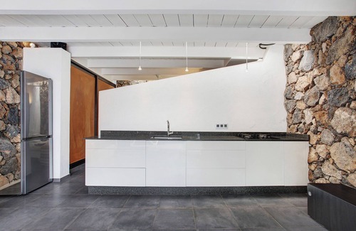 Haria Villa | 'La Bodeguita House' with Sea View, Private Terrace and Wi-Fi