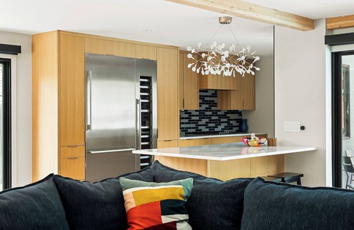 Greater South River City House | La Buena Vida: Modern Oasis w/Pool, Spa, & Sauna