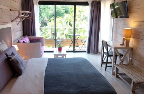 Petite-ÃŽle Bed & Breakfast | La Bulle verte