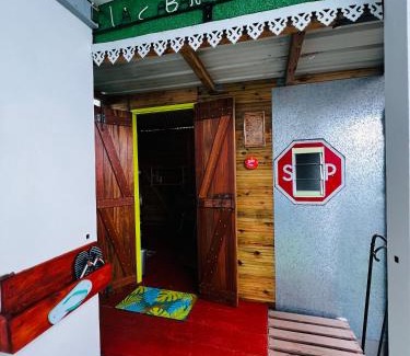 Sainte-Suzanne Ski Chalet | La Cabane d’Annesy