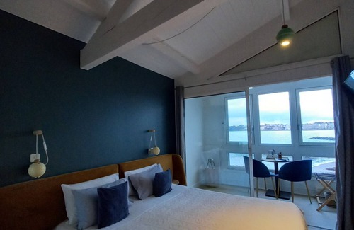 Ciboure Hotel | La Caravelle