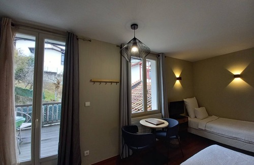 Ciboure Hotel | La Caravelle