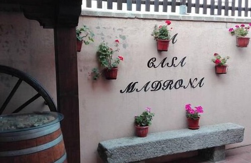 Villacastin Cottage | La Casa Madrona complete house 18 people