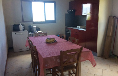 Petite-ÃŽle House | La case curcuma with heated swimming pool