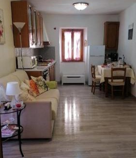 Castel Viscardo Apartment | La Casetta di Mimmi