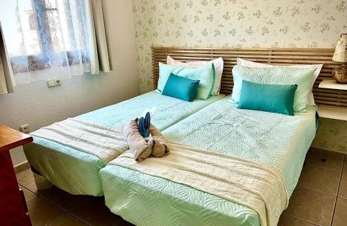 Gran Alacant House | La Casita Bonita del Faro Holiday Retreat in Gran Alacant