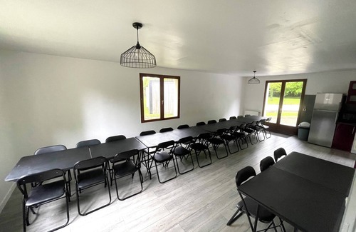 Tournan-en-Brie Villa | La Clairiere